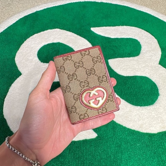 GUCCI Monogram Heart Card Case ♡ Amazing Condition ♡ Offers Welcomed ♡ - Picture 16 of 16